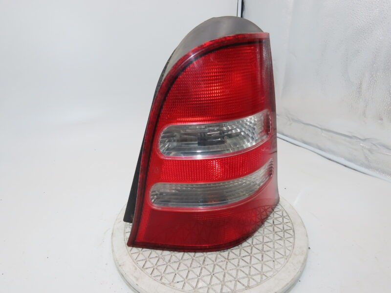 MERCEDES-FEU ARD