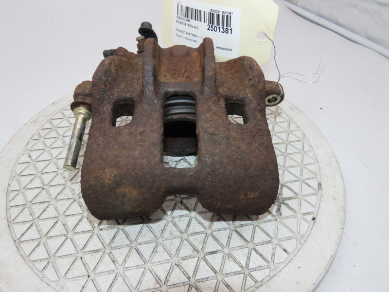 PEUGEOT-ETRIER DE FREIN AVD