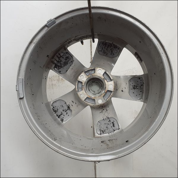 RENAULT-JANTE ALUMINIUM 2