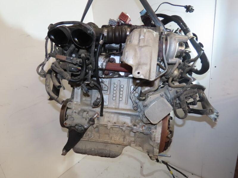 PEUGEOT-MOTEUR COMPLET