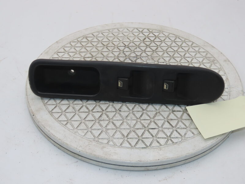 PEUGEOT-COMMANDE LEVE-GLACE PORTE AVG