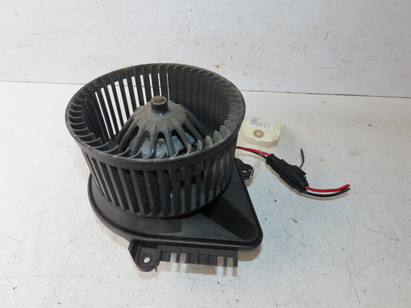 RENAULT-MOTEUR VENTILATEUR CHAUFFAGE