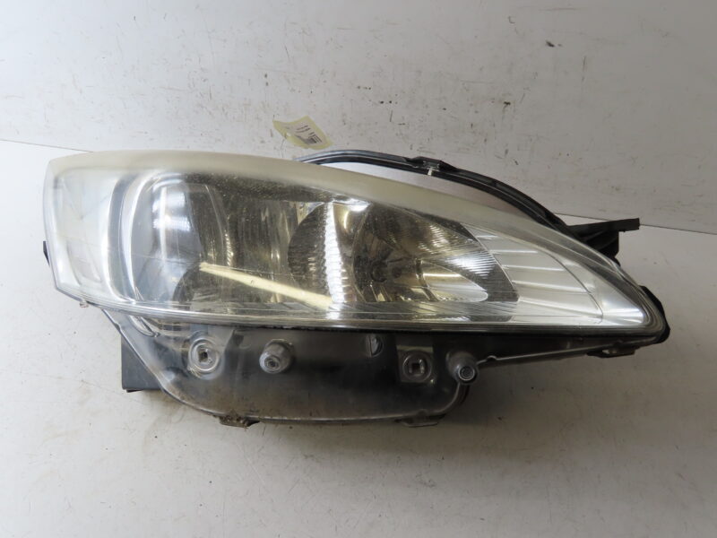PEUGEOT-PHARE D