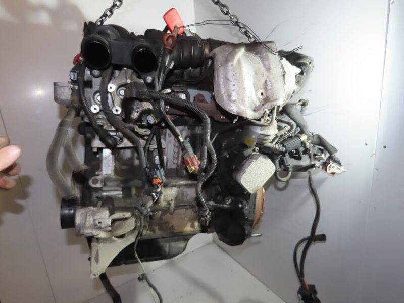 PEUGEOT-MOTEUR COMPLET