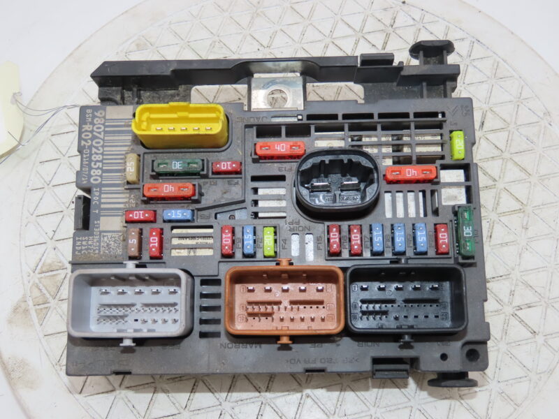 PEUGEOT-BSM (BOITIER SERVITUDE MOTEUR)