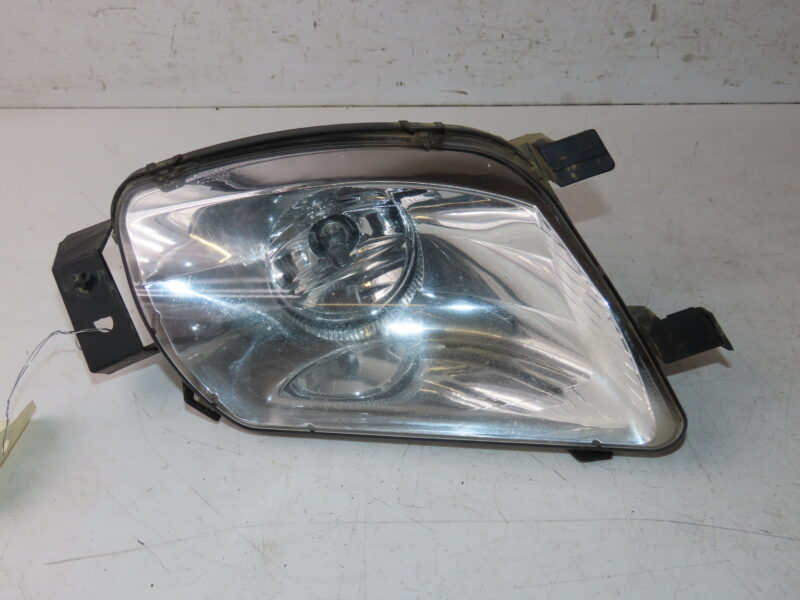 PEUGEOT-PHARE ANTIBROUILLARD AVG