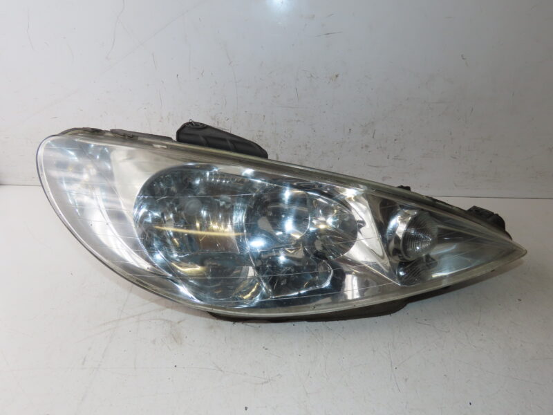 PEUGEOT-PHARE D