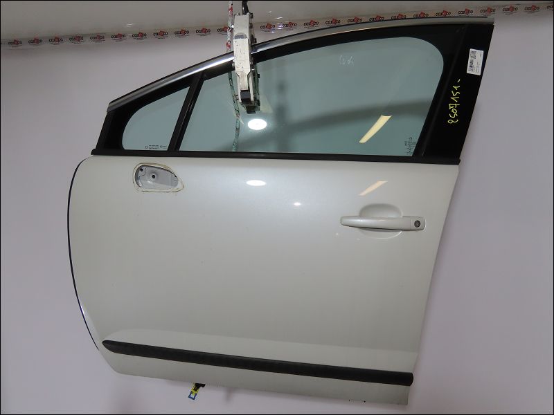 PEUGEOT-PORTE AVG