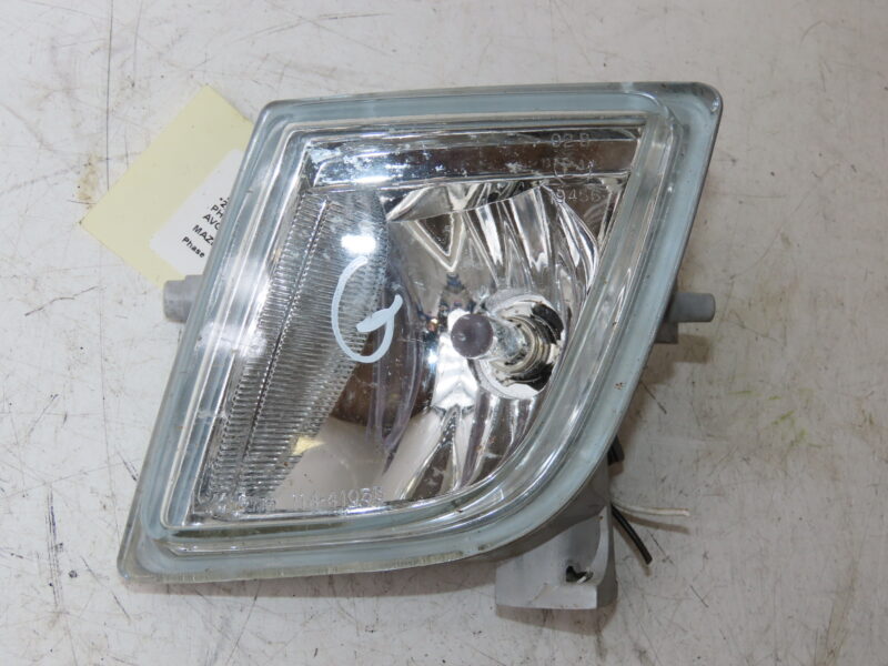 MAZDA-PHARE ANTIBROUILLARD AVG