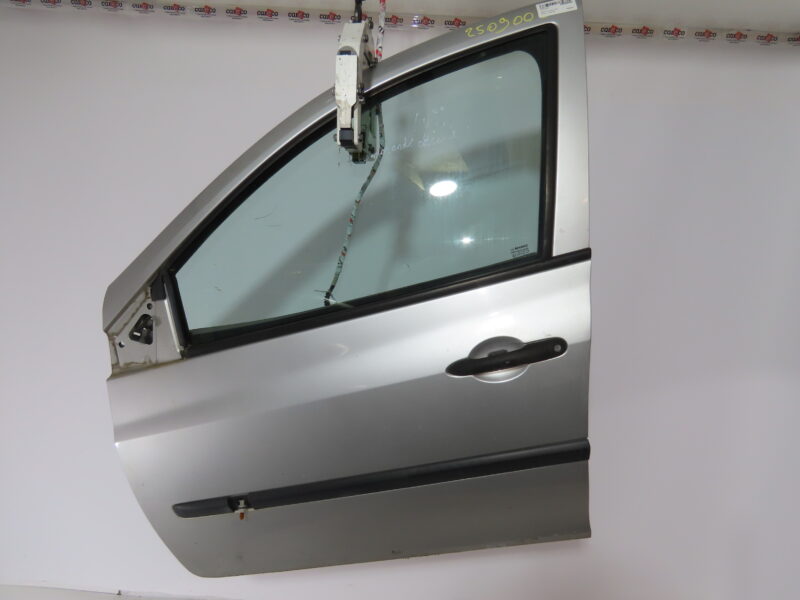 RENAULT-PORTE AVG