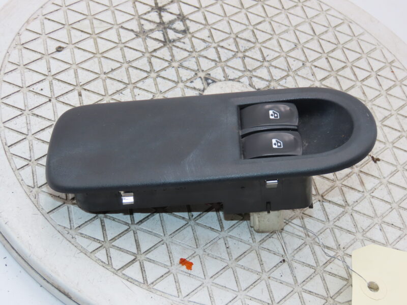 RENAULT-COMMANDE LEVE-GLACE PORTE AVG