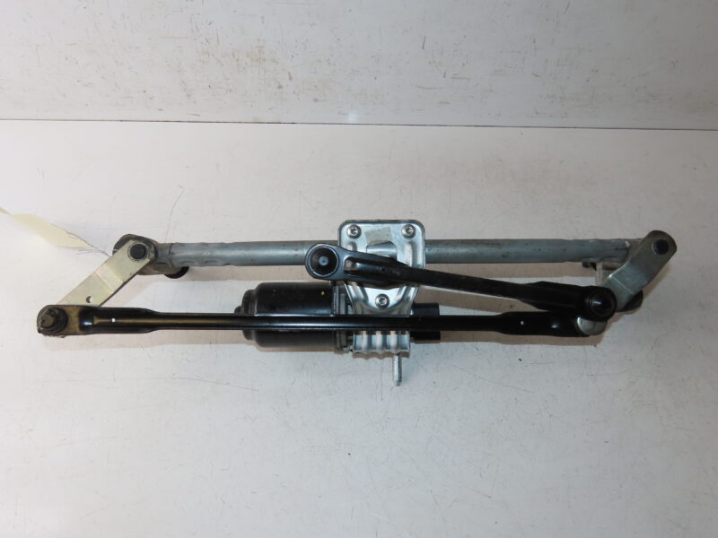 SKODA-MOTEUR ESSUIE-GLACE AV