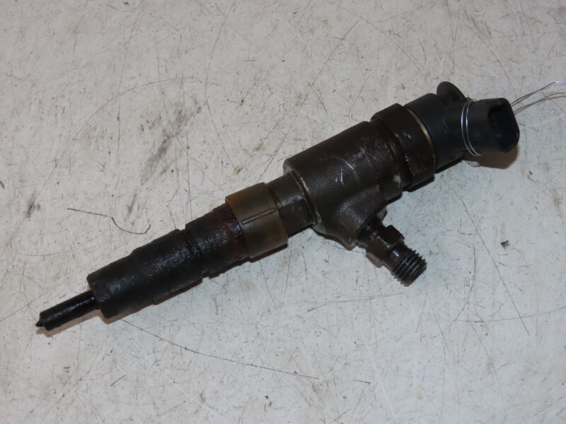 PEUGEOT-INJECTEUR 1