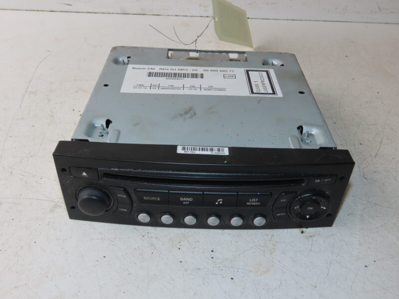 PEUGEOT-AUTORADIO