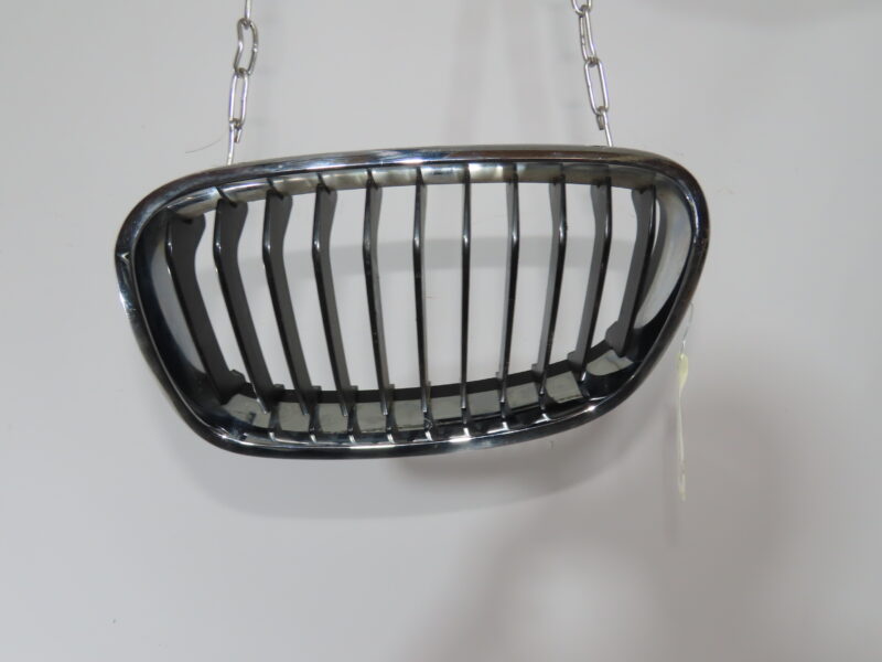 B.M.W.-GRILLE CALANDRE G