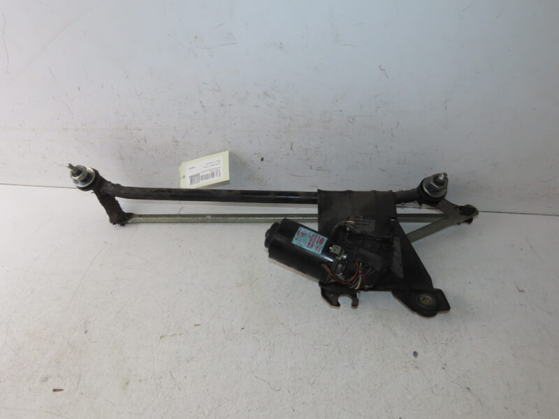 DACIA-MOTEUR ESSUIE-GLACE AV