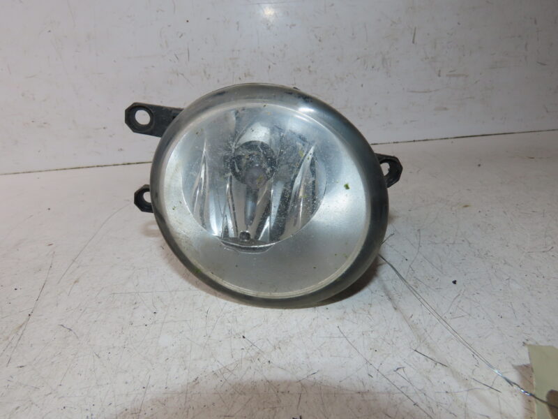 TOYOTA-PHARE ANTIBROUILLARD AVG