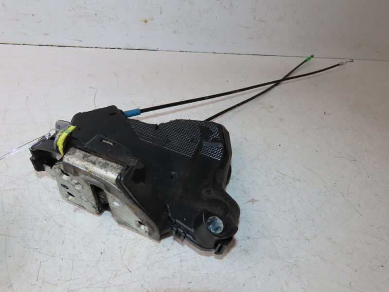 TOYOTA-SERRURE PORTE AVG