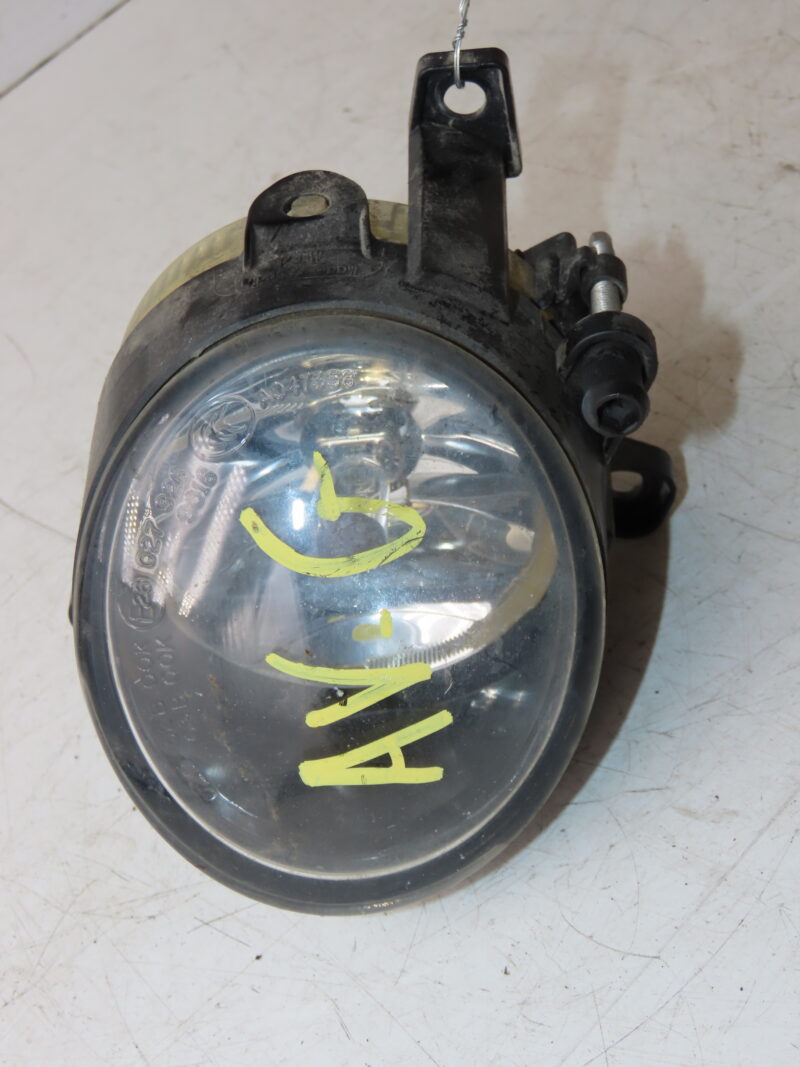 SEAT-PHARE ANTIBROUILLARD AVG