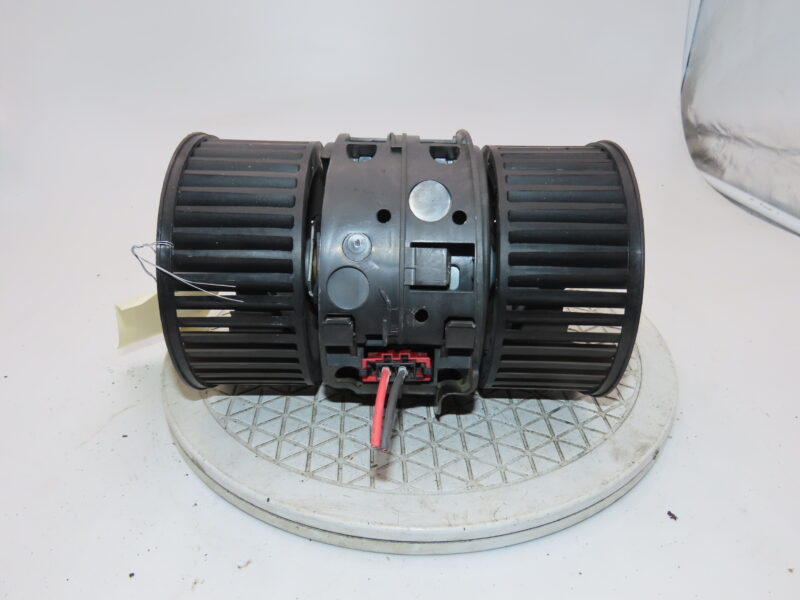 RENAULT-MOTEUR VENTILATEUR CHAUFFAGE