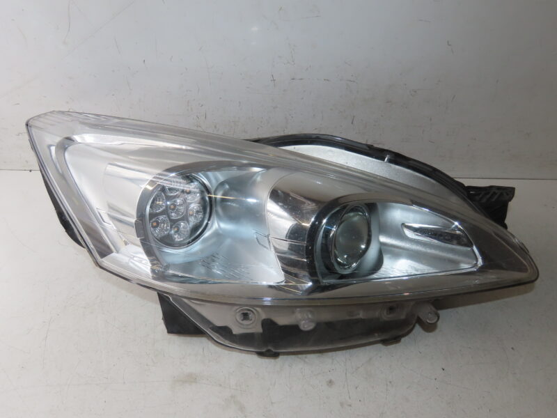 PEUGEOT-PHARE D