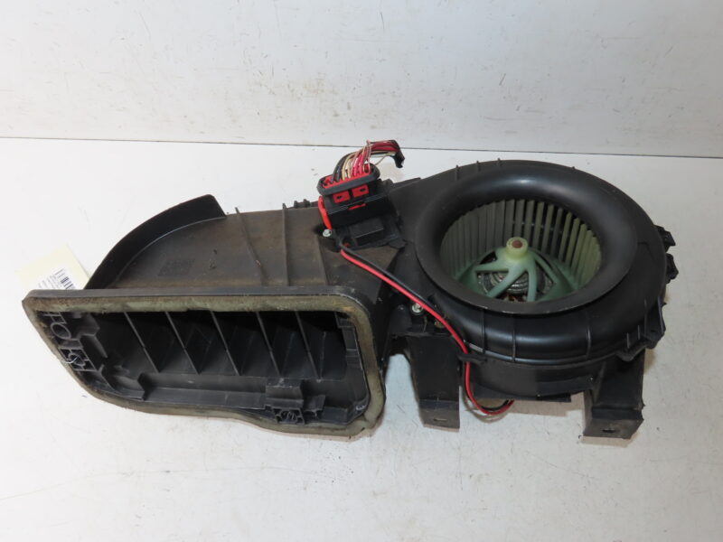 RENAULT-MOTEUR VENTILATEUR CHAUFFAGE