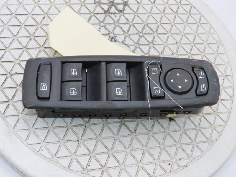 RENAULT-COMMANDE LEVE-GLACE PORTE AVG