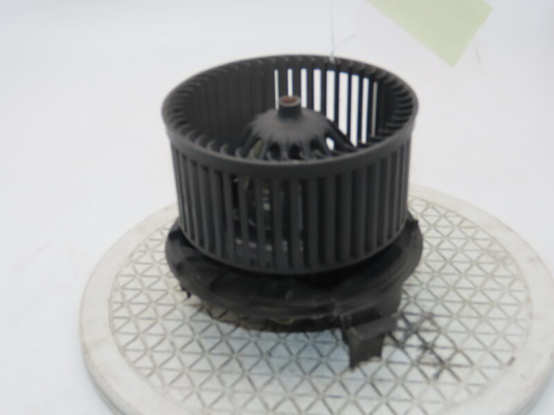 RENAULT-MOTEUR VENTILATEUR CHAUFFAGE