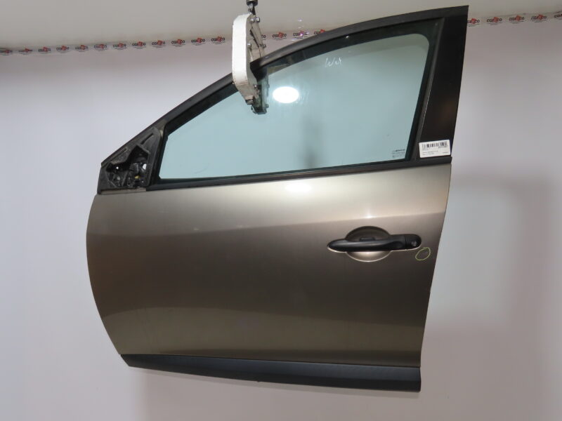 RENAULT-PORTE AVG