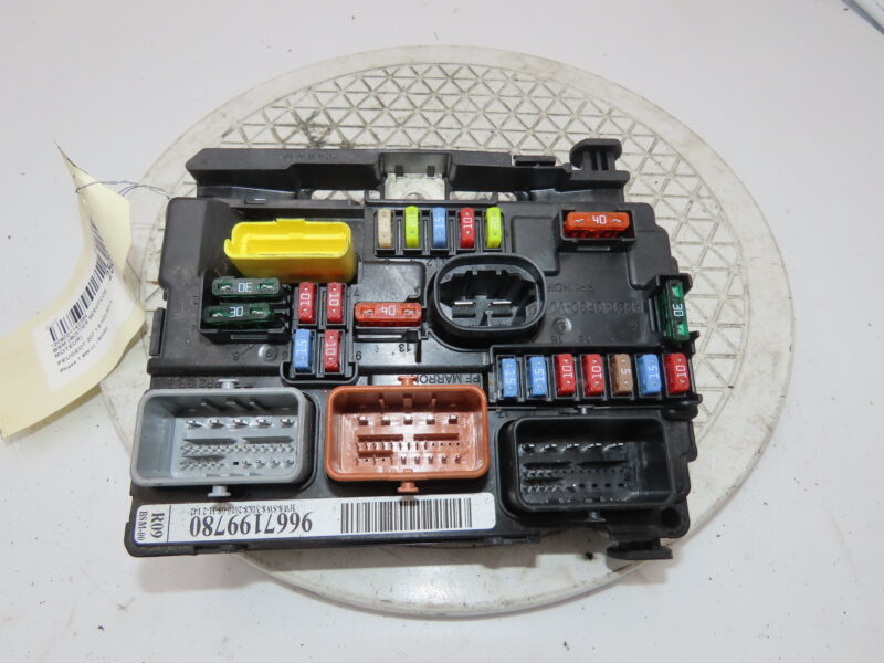 PEUGEOT-BSM (BOITIER SERVITUDE MOTEUR)