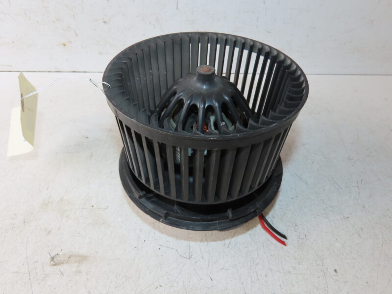 RENAULT-MOTEUR VENTILATEUR CHAUFFAGE