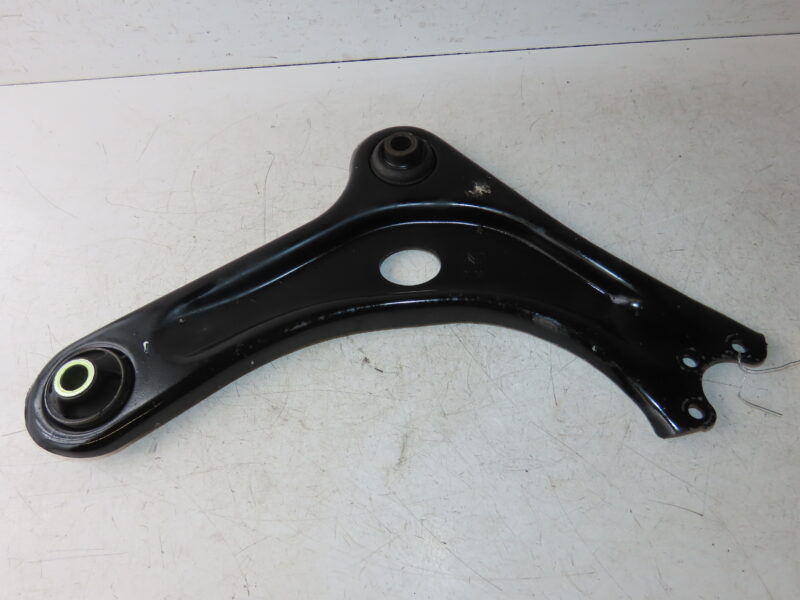 PEUGEOT-TRIANGLE INF AVD