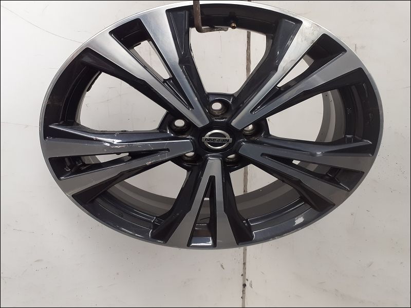 NISSAN-JANTE ALUMINIUM 1