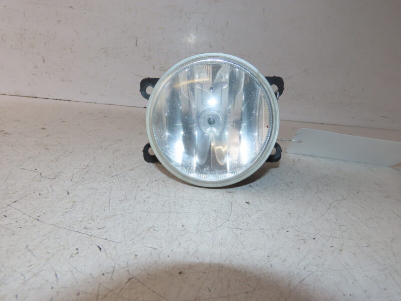 PEUGEOT-PHARE ANTIBROUILLARD AVD