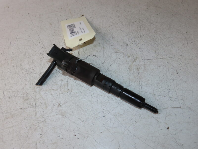 PEUGEOT-INJECTEUR 1