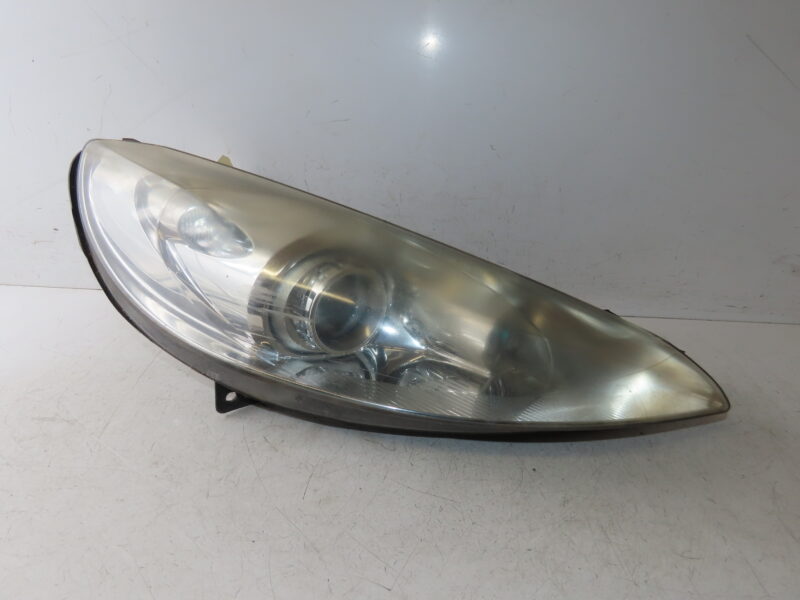 PEUGEOT-PHARE D