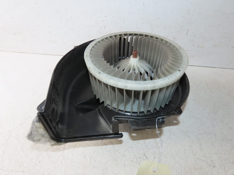 SKODA-MOTEUR VENTILATEUR CHAUFFAGE