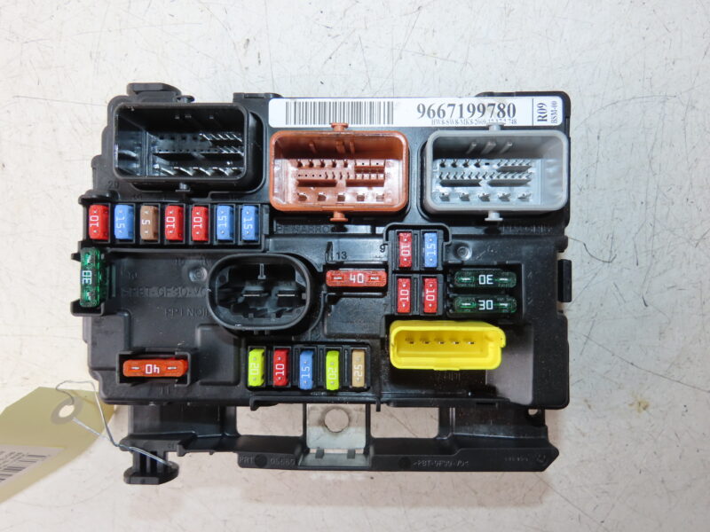 PEUGEOT-BSM (BOITIER SERVITUDE MOTEUR)