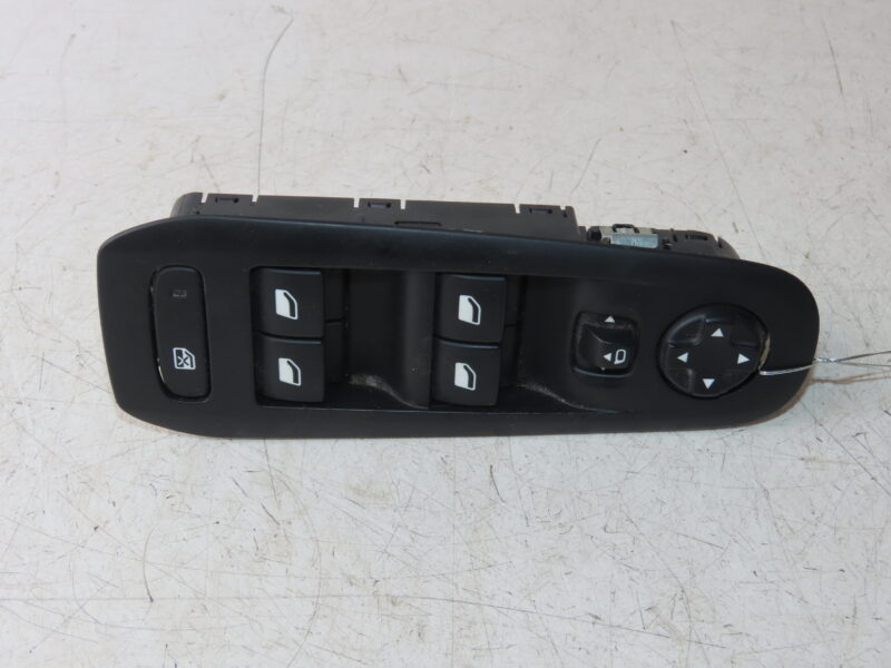 PEUGEOT-COMMANDE LEVE-GLACE PORTE AVG