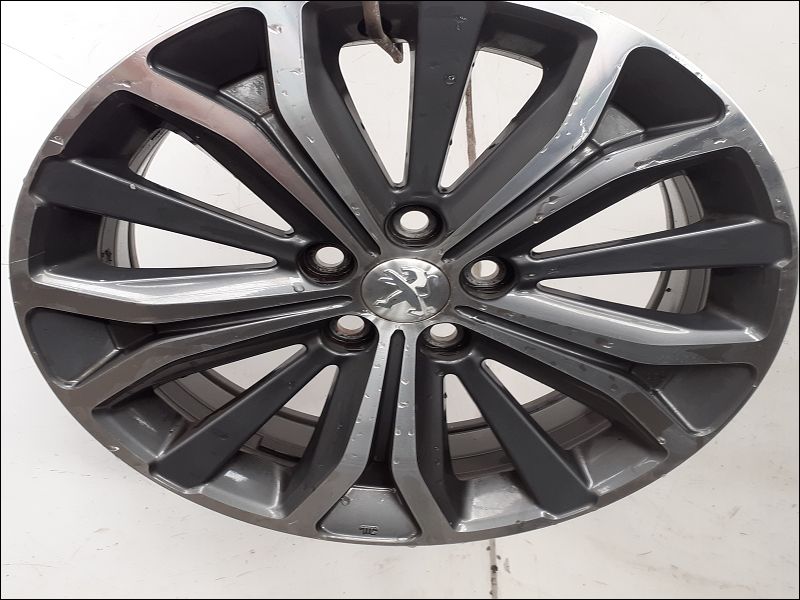 PEUGEOT-JANTE ALUMINIUM 4