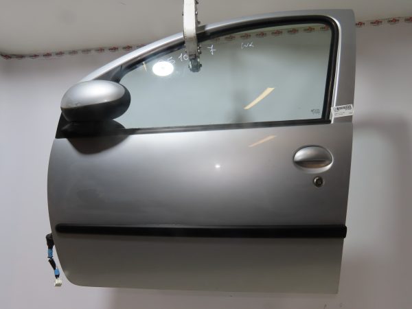PEUGEOT-PORTE AVD