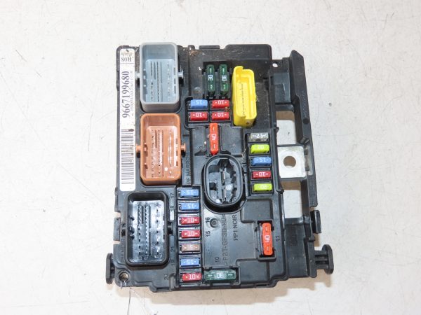 CITROEN-BSM (BOITIER SERVITUDE MOTEUR)