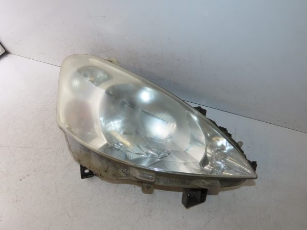 PEUGEOT-PHARE D