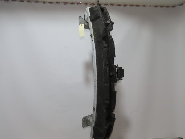 NISSAN-RENFORT PARE-CHOC AV
