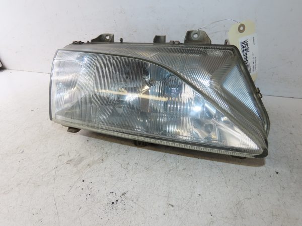 PEUGEOT-PHARE D