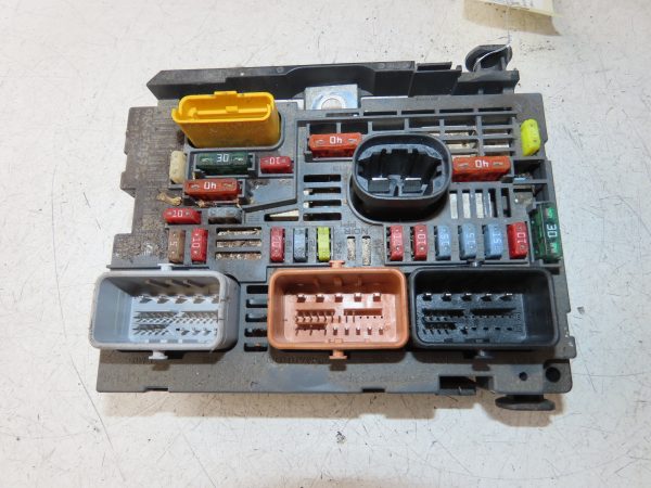 CITROEN-BSM (BOITIER SERVITUDE MOTEUR)