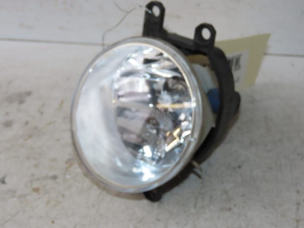 TOYOTA-PHARE ANTIBROUILLARD AVD