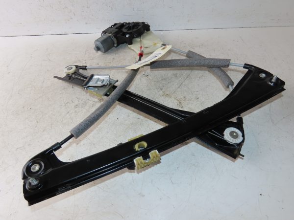VOLKSWAGEN-MECANISME+MOTEUR LEVE-GLACE AVG