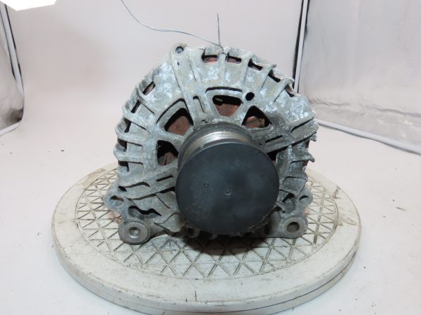 VOLKSWAGEN-ALTERNATEUR