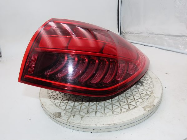 MERCEDES-FEU ARD